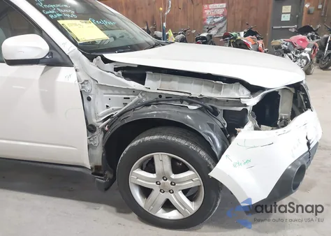 2010 Subaru Forester 2.5X Premium из США, поврежденный, VIN JF2SH6CC7AH804486